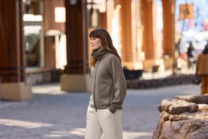 MiiR Women's Kumo Full-Zip MRAW222