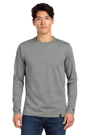 New Era NEA102 Heritage Blend Long Sleeve Crew Tee in Shadow Grey Heather